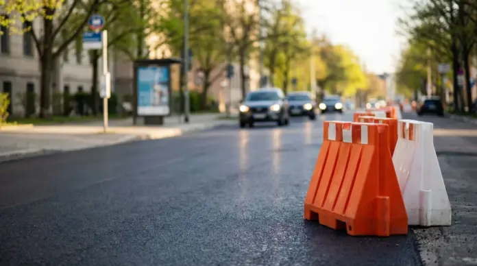 Von-Gravenreuth-Straße in Fürstenfeldbruck ab 7. April wieder frei — Die Vollsperrung der Von-Gravenreuth-Straße und der Zenettistraße endet laut Stadt am 7. April. Zuvor hatten sich die Arbeiten am Abwasserkanalanschluss und am Pumpwerk Fliegerho...