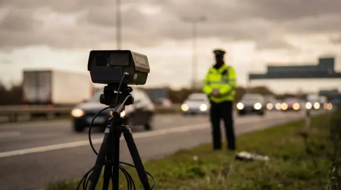 Blitzmarathon 2026: Mehr als 1.200 Tempoverstöße in Oberbayern Nord — Beim 24-Stunden-Blitzmarathon hat die Polizei in Oberbayern Nord mehr als 53.800 Fahrzeuge kontrolliert. Im Bereich Fürstenfeldbruck wurde ein Autofahrer mit 204 km/h auf der A9...