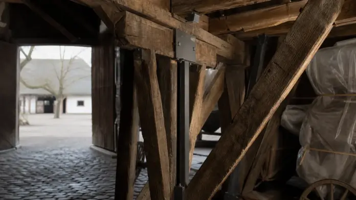 Großer Stadel am Jexhof wird ab Herbst 2026 statisch saniert — Der große Stadel des Bauernhofmuseums Jexhof wird ab Herbst 2026 im Innenraum statisch ertüchtigt. Dafür muss das Gebäude samt Dauerausstellung ab Mitte August geräumt werden. | Quelle...