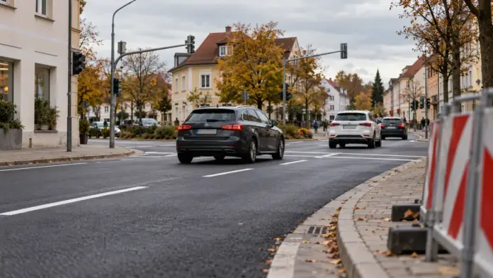 KI-generiertes Symbolbild: Update: Innenstadtbaustelle beendet – Verkehr läuft wieder regulär — Die letzten Absperrungen und Materialien wurden am Freitag, 23. Oktober, entfernt. Nach dem Wochenende mit Leonhardifahrt und Herbstmarkt läuft der Verkehr seit Montag wieder reg...